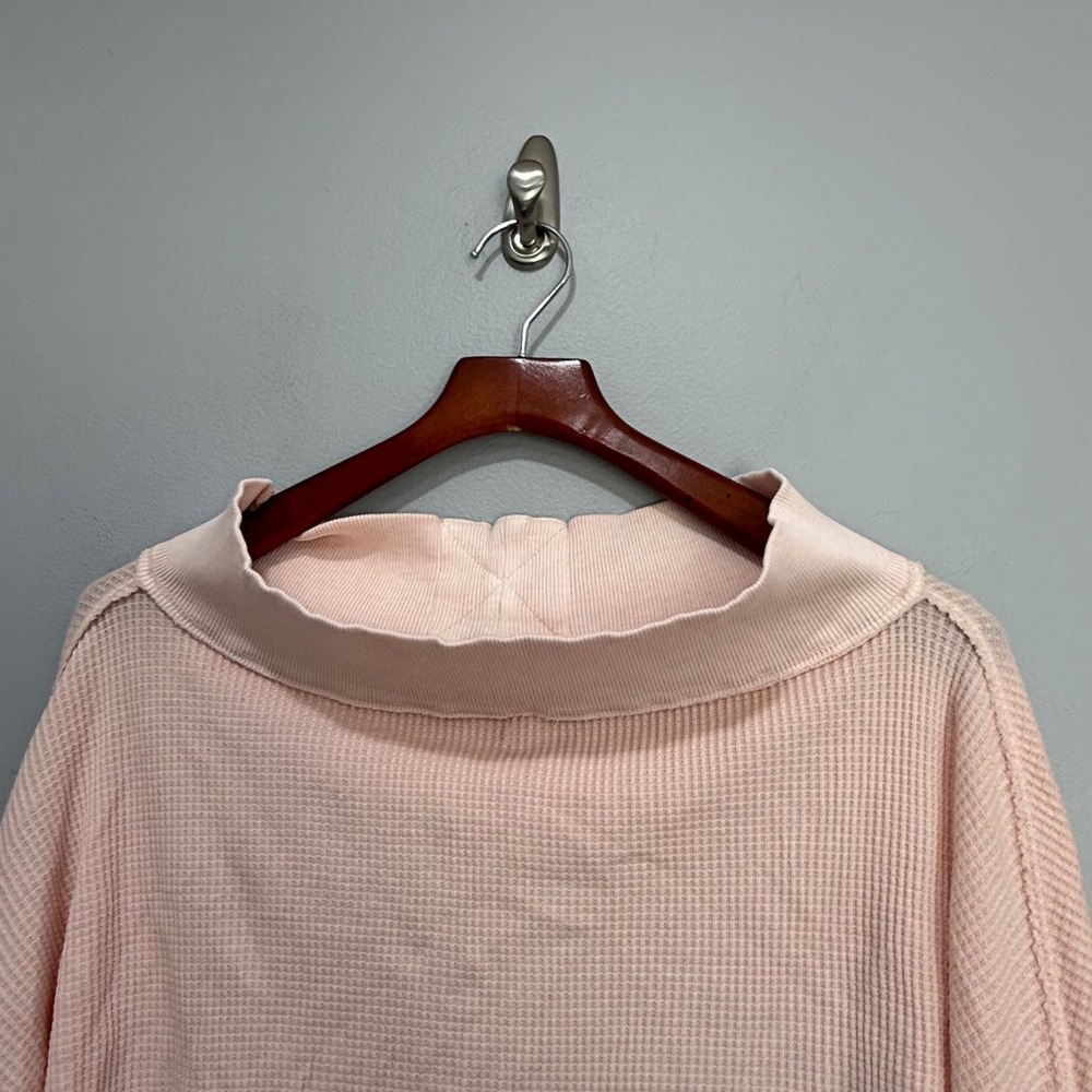 We The‎ Free Free People Pink Waffle Knit She's a keeper Cropped Thermal Top XS - Picture 2 of 7